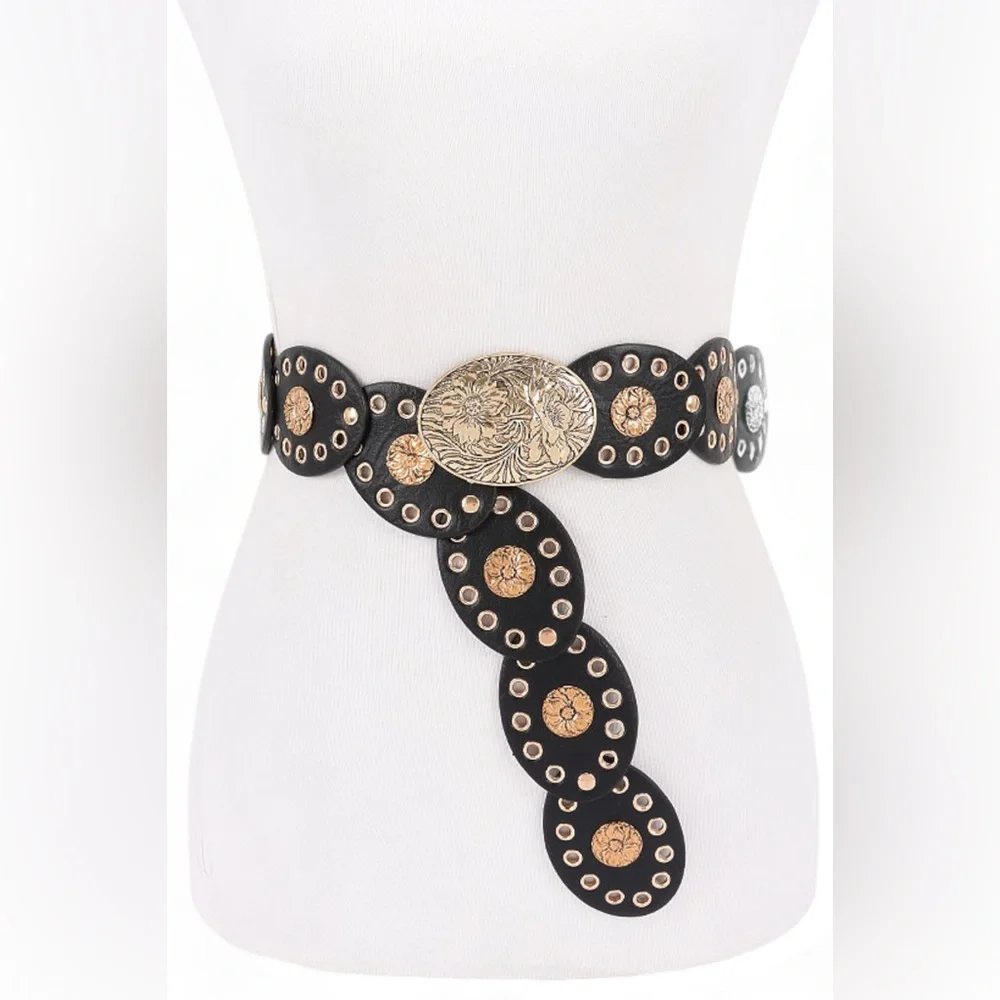 Black Engraved Round Circle Concho Western Statement Belt